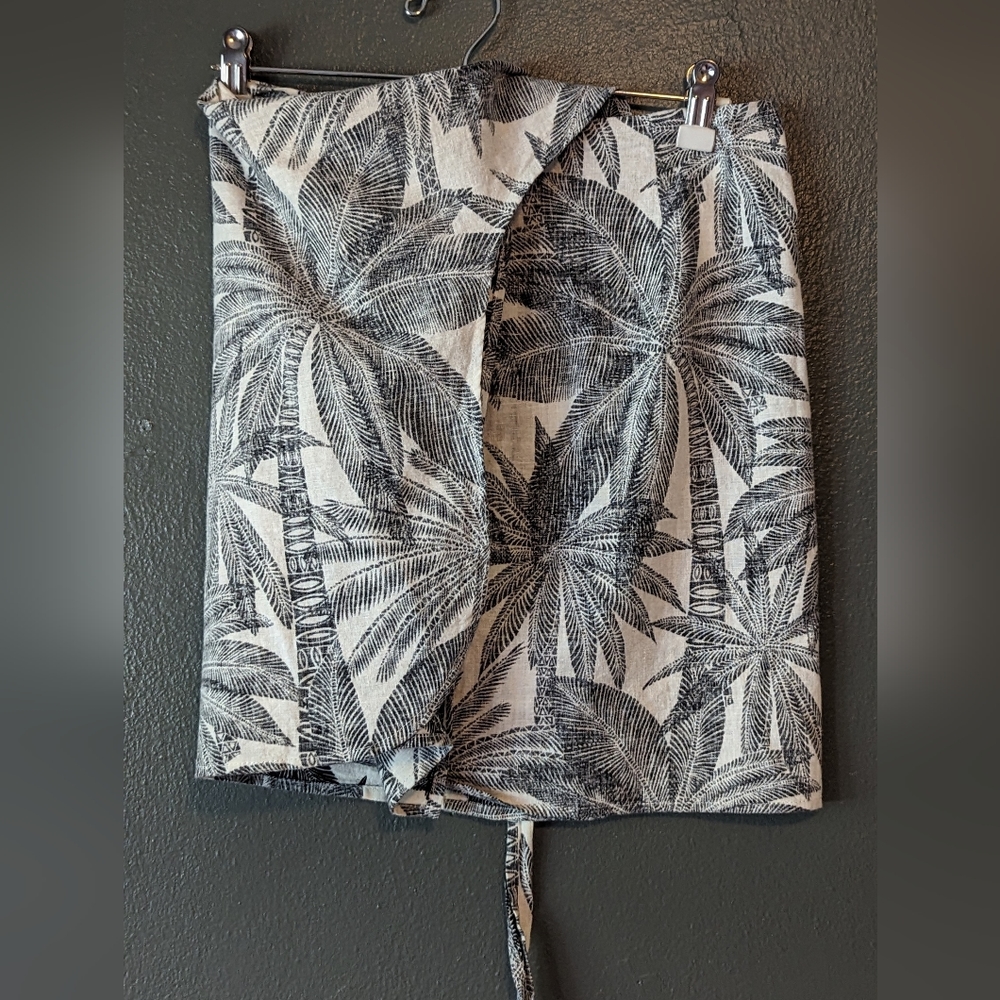 Marine Layer Angelica Wrap Skirt in Geo Palm Print, M